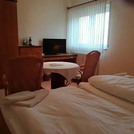 Gasthof Weinbau&pension 8zeilen Golk