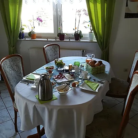 Weinbau&pension 8zeilen Gasthof 3*