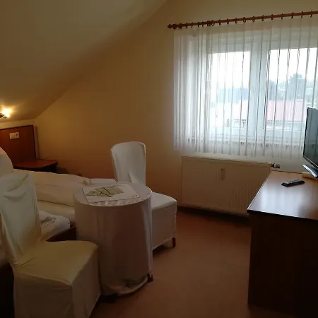 Gasthof Weinbau&pension 8zeilen