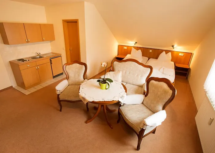 Weinbau&pension 8zeilen 3*